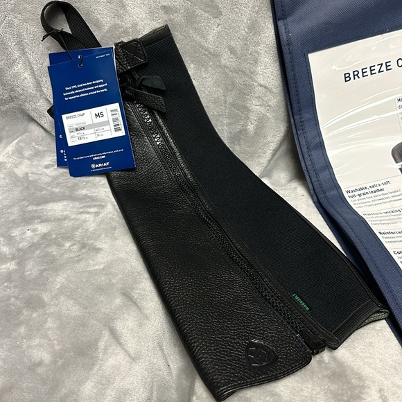 Ariat Breeze Chaps Size MS - Picture 8 of 11